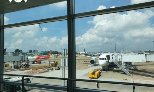 Vietnam to resume international flights from April 1