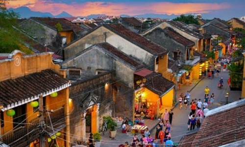 Mục tiêu 8 triệu khách quốc tế năm 2023: Du lịch Việt cần làm gì?