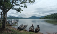 Mênh mang hồ Lắk